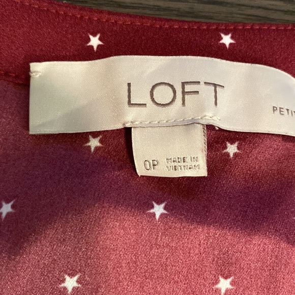 Loft petites wrap dress. Size OP. Maroon with white stars. Pretty. - Picture 11 of 16